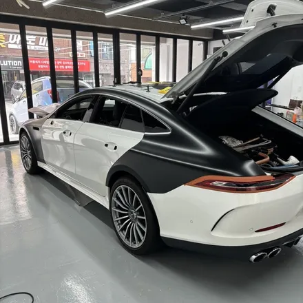 메르세데스 벤츠 AMG GT 43 4도어 에이버리 사틴 블랙 전체랩핑 / 창원 팔용동