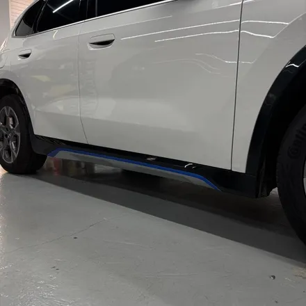 창원랩핑-BMW IX1 포인트랩핑 전기차는 전기차답게 사틴블루로 포인트랩핑!! EV를 더욱더 EV스럽게. 경남랩핑 마산랩핑 경북랩핑 구미랩핑 포인트랩핑 IX1랩핑 / 창원 팔용동