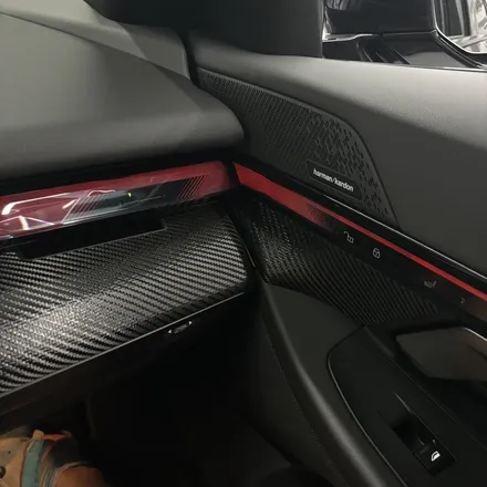 창원랩핑 BMW G60 신형 5시리즈 실내랩핑 (에이버리 무광 카본) / 창원 팔용동