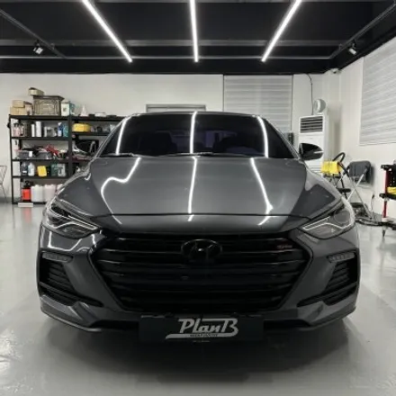 창원 크롬죽이기 아반떼스포츠 크롬딜리트 에이버리 유광블랙 필름 (Avery Gloss Black) / 창원 팔용동