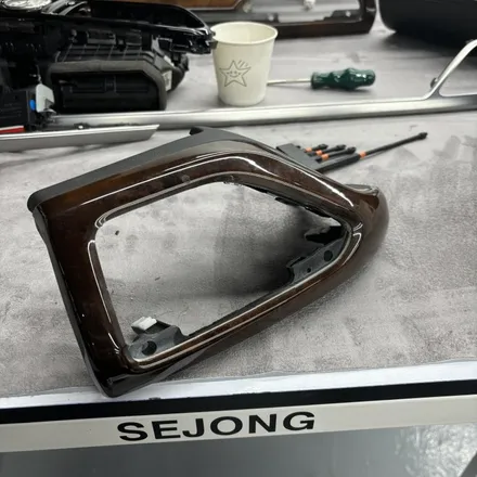 창원 실내랩핑 제네시스 EQ900 실내 인테리어 랩핑 (에이버리 브러쉬블랙) 우드->브러쉬블랙 / 창원 팔용동