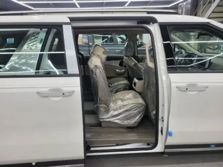 부산사상주례 기아카니발패밀리카신차패키지전문점신차검수서비스로진행