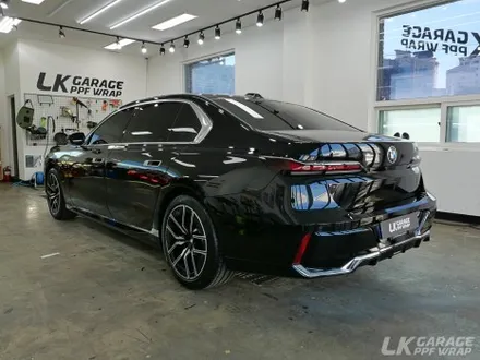 BMW 7시리즈 740d (G70) 순정 컬러 옥사이드 그레이 고광택 투톤 랩핑 / 하남, 미사