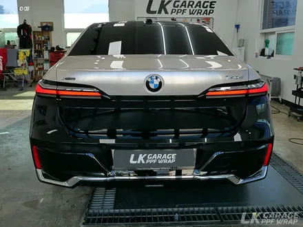 BMW 7시리즈 740d (G70) 순정 컬러 옥사이드 그레이 고광택 투톤 랩핑 / 하남, 미사