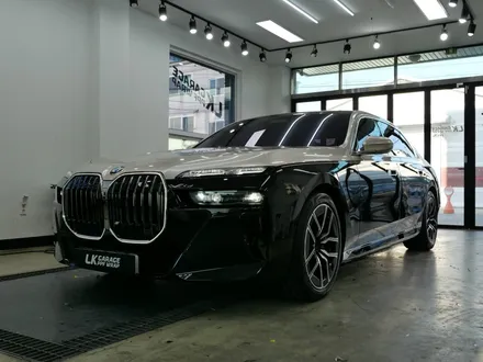 BMW 7시리즈 740d (G70) 순정 컬러 옥사이드 그레이 고광택 투톤 랩핑 / 하남, 미사