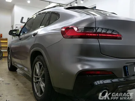 BMW X4 국민컬러 사틴다크그레이로 전체랩핑 / 하남 신장동
