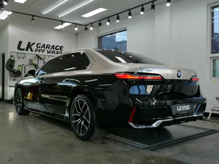 BMW 7시리즈 740d (G70) 순정 컬러 옥사이드 그레이 고광택 투톤 랩핑 / 하남, 미사