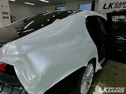 순백의 아름다움, 화이트랩핑 BMW 7시리즈 (740d) 화이트펄 전체랩핑 / 하남 신장동