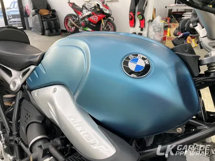 BMW 알나인티 랩핑, 3M 사틴 알루미늄 화이트 (사틴실버), 기름탱크, 휀다 랩핑 & 라이트, 계기판 PPF 하남 LK게러지 / 하남, 미사