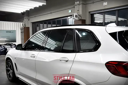 BMW X5 크롬죽이기(블랙아웃), 디퓨저, 사이드미러 랩핑 / 3M 유광블랙 랩핑으로 심플하고 무게있게 변신 / 하남, 송파, 강동, 경기광주