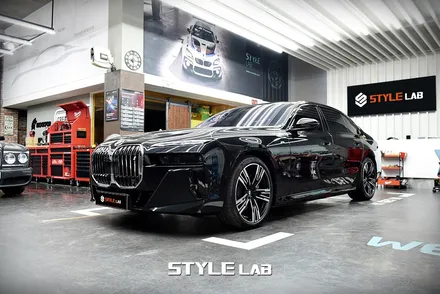 BMW 7시리즈 i7 크롬죽이기(크롬딜리트) 랩핑으로 원톤 만들기! 랩핑은 하남 스타일랩으로 오세요~ / 하남시 초일동
