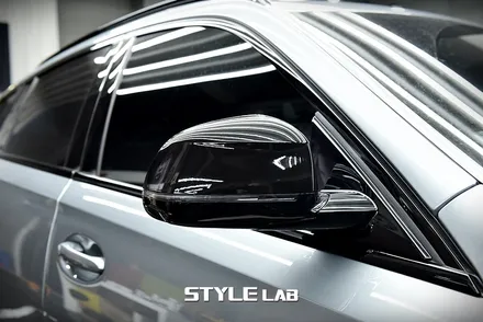 BMW X6 LCI 블랙그릴 교체 및 사이드미러, 스포일러, 머플러팁 유광블랙 랩핑 / 하남시 초일동