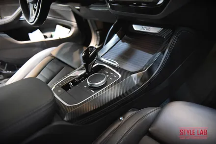 실내랩핑으로 분위가 전환! BMW X4의 관리힘든 블랙하이그로시. 3M 카본 블랙 랩핑으로 분위기와 관리 두마리 토끼 잡기! 하남랩핑 전문점 스타일랩 / 하남, 송파, 강동, 경기광주