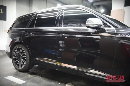 준대형 SUV! 링컨 에비에이터. 주차 문콕방지 도어 4EA & 헤드라이트 PPF 시공 / 하남 PPF 시공전문 \