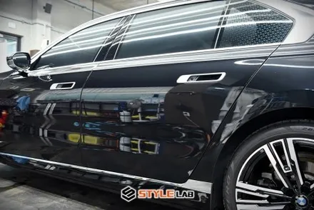 시공이 편한 최상급 PPF 디바인쉘! BMW i7에게 선사하는 주차 스트레스 해방!! 하남 스타일랩에서 주차패키지 시공했습니다. / 하남시 초일동