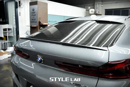 BMW X6 LCI 블랙그릴 교체 및 사이드미러, 스포일러, 머플러팁 유광블랙 랩핑 / 하남시 초일동