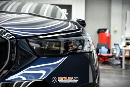 BMW 530i 메디테리안 블루에 강력한 갑옷을 입혀보자. 본넷은 장폭 써야지! PPF 시공 탑클래스가 있는 하남 스타일랩 / 하남시 초일동