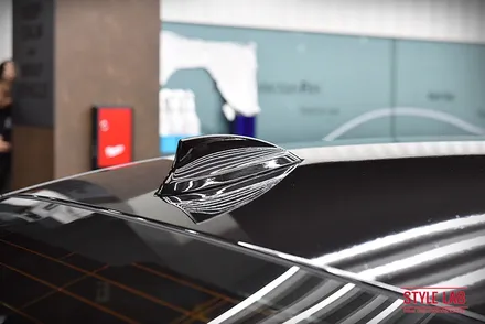 화이트에서 블랙으로 변신!~ BMW 530i 전체랩핑 했습니다. 3M 사틴 블랙은 언제나 인기최고. 블랙그릴과 실내랩핑, 크롬죽이기까지! 하남랩핑 전문점 스타일랩 / 하남, 송파, 강동, 경기광주