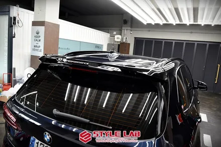 크롬죽이기 최고! BMW X5 모델을 상위버전으로 업글했어요. M 모델에 들어가는 블랙몰딩! 헤드라이트 PPF는 필수예요. / 하남시 초일동