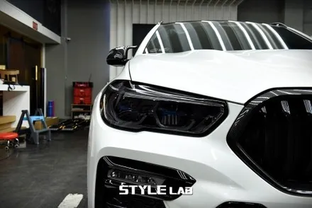 BMW G06 X6 윈도우몰딩, 루프랙, 후면 엠블럼 크롬죽이기 / 헤드라이트, 테일램프 스모그 PPF 시공/ 디바인쉘 스모키 그레이 / 강동크롬죽이기, 강동랩핑 / 하남시 초일동