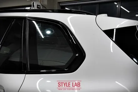 BMW X5 크롬죽이기(블랙아웃), 디퓨저, 사이드미러 랩핑 / 3M 유광블랙 랩핑으로 심플하고 무게있게 변신 / 하남, 송파, 강동, 경기광주