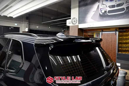 크롬죽이기 최고! BMW X5 모델을 상위버전으로 업글했어요. M 모델에 들어가는 블랙몰딩! 헤드라이트 PPF는 필수예요. / 하남시 초일동