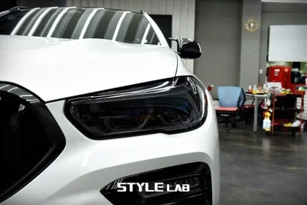BMW G06 X6 윈도우몰딩, 루프랙, 후면 엠블럼 크롬죽이기 / 헤드라이트, 테일램프 스모그 PPF 시공/ 디바인쉘 스모키 그레이 / 강동크롬죽이기, 강동랩핑 / 하남시 초일동