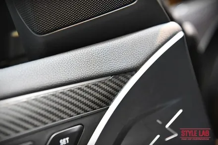 실내랩핑으로 분위가 전환! BMW X4의 관리힘든 블랙하이그로시. 3M 카본 블랙 랩핑으로 분위기와 관리 두마리 토끼 잡기! 하남랩핑 전문점 스타일랩 / 하남, 송파, 강동, 경기광주