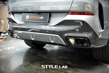 BMW X6 LCI 블랙그릴 교체 및 사이드미러, 스포일러, 머플러팁 유광블랙 랩핑 / 하남시 초일동