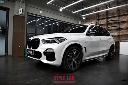BMW X5 크롬죽이기(블랙아웃), 디퓨저, 사이드미러 랩핑 / 3M 유광블랙 랩핑으로 심플하고 무게있게 변신 / 하남, 송파, 강동, 경기광주