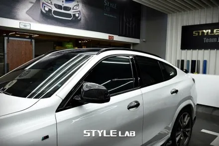 BMW G06 X6 윈도우몰딩, 루프랙, 후면 엠블럼 크롬죽이기 / 헤드라이트, 테일램프 스모그 PPF 시공/ 디바인쉘 스모키 그레이 / 강동크롬죽이기, 강동랩핑 / 하남시 초일동