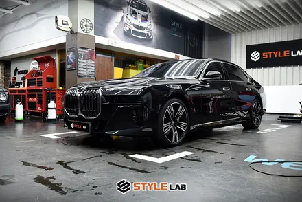 시공이 편한 최상급 PPF 디바인쉘! BMW i7에게 선사하는 주차 스트레스 해방!! 하남 스타일랩에서 주차패키지 시공했습니다. / 하남시 초일동
