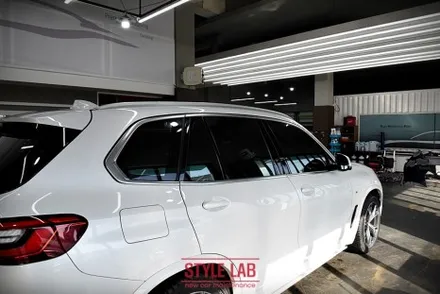 BMW X5 크롬죽이기(블랙아웃), 디퓨저, 사이드미러 랩핑 / 3M 유광블랙 랩핑으로 심플하고 무게있게 변신 / 하남, 송파, 강동, 경기광주