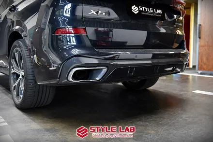 크롬죽이기 최고! BMW X5 모델을 상위버전으로 업글했어요. M 모델에 들어가는 블랙몰딩! 헤드라이트 PPF는 필수예요. / 하남시 초일동