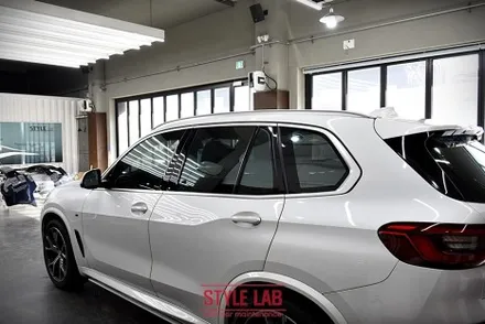BMW X5 크롬죽이기(블랙아웃), 디퓨저, 사이드미러 랩핑 / 3M 유광블랙 랩핑으로 심플하고 무게있게 변신 / 하남, 송파, 강동, 경기광주