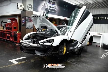 맥라렌 570S 스파이더의 색상 변경. 3M 2080 시리즈는 어떤 장단점이 있을까? 자동차 필름 현황은? 슈퍼카 전체랩핑 하남 스타일랩 / 하남시 초일동