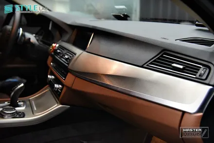BMW 528i(F10) 실내랩핑,사이드미러랩핑+3M브러쉬드티타늄+3M사틴화이트알루미늄+미사강변도시랩핑+하남랩핑+스타일랩 / 하남시 초일동