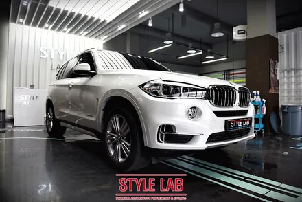 BMW F15 X5 : 에이버리 유광 화이트 펄(진주색)전체랩핑/ 하남랩핑/ 미사랩핑/ 강동랩핑/ 강남랩핑/ 남양주랩핑/ 송파랩핑/ 잠실랩핑/ 스타일랩하남 / 하남시 초일동