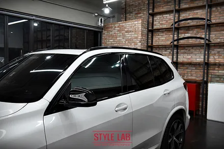BMW X5 크롬죽이기(블랙아웃), 디퓨저, 사이드미러 랩핑 / 3M 유광블랙 랩핑으로 심플하고 무게있게 변신 / 하남, 송파, 강동, 경기광주