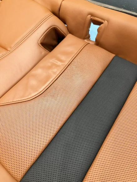 울산 자동차 가죽시트 변색 복원하기_BMW M5 / 울산 북구, 부산, 포항