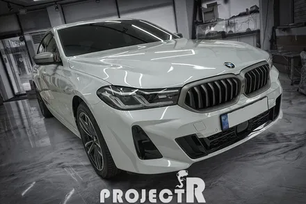 BMW 5시리즈 5GT 그릴 포인트 랩핑 크롬 죽이기 및 본넷 헤드라이트 PPF 보호필름 시공기 by 프로젝트알 / 부천 원미구 상동