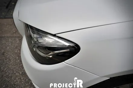 벤츠 E클래스 E300 전체랩핑, 에이버리 사틴 화이트 자동차 래핑 재시공기 by 프로젝트알 / 부천 원미구 상동