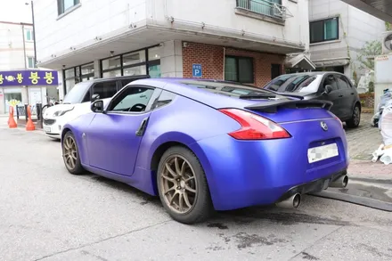 닛산 스포츠카 370z 3m1080 사틴 미스틱블루로 올래핑하다 부천전체랩핑 / 부천 원미구 상동