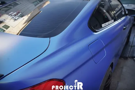 BMW 4시리즈 사고 부분 랩핑, 에이버리 슈프림 사틴 웨이브 블루 메탈릭 by 부천 자동차 래핑 전문 프로젝트R / 부천 원미구 상동