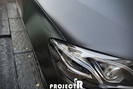 벤츠 E클래스 E220d 쿠페 사틴블랙 전체 랩핑, 인천 부천 자동차 랩핑 전문점 프로젝트R / 부천 원미구 상동