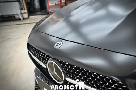 벤츠 CLS 300d 에이버리 사틴블랙 전체 랩핑 시공, 부천 자동차랩핑은 프로젝트알 / 부천 원미구 상동