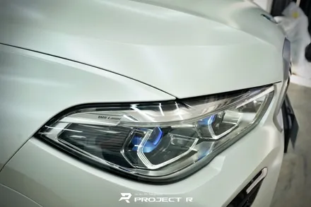BMW X6 전체 랩핑, 에이버리 사틴 화이트펄 시공, 부천랩핑 프로젝트알 / 부천 원미구 상동