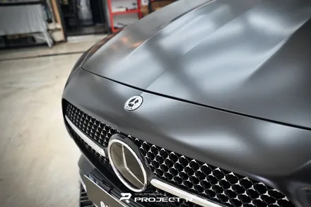 벤츠 CLS 300d 전체 랩핑 에이버리 사틴블랙 시공, 부천 자동차랩핑 전문 프로젝트알 / 부천 원미구 상동