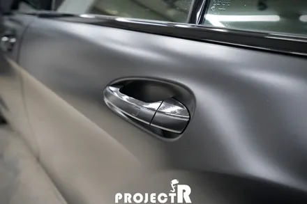 벤츠 CLS 63 AMG 전체 랩핑, 에이버리 사틴블랙 재시공, 부천 자동차 랩핑 프로젝트알 / 부천 원미구 상동