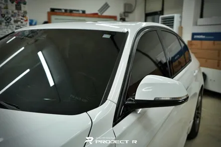 BMW 3시리즈 전체 랩핑, 에이버리 유광 화이트 시공, 부천 자동차랩핑 전문 프로젝트알 / 부천 원미구 상동